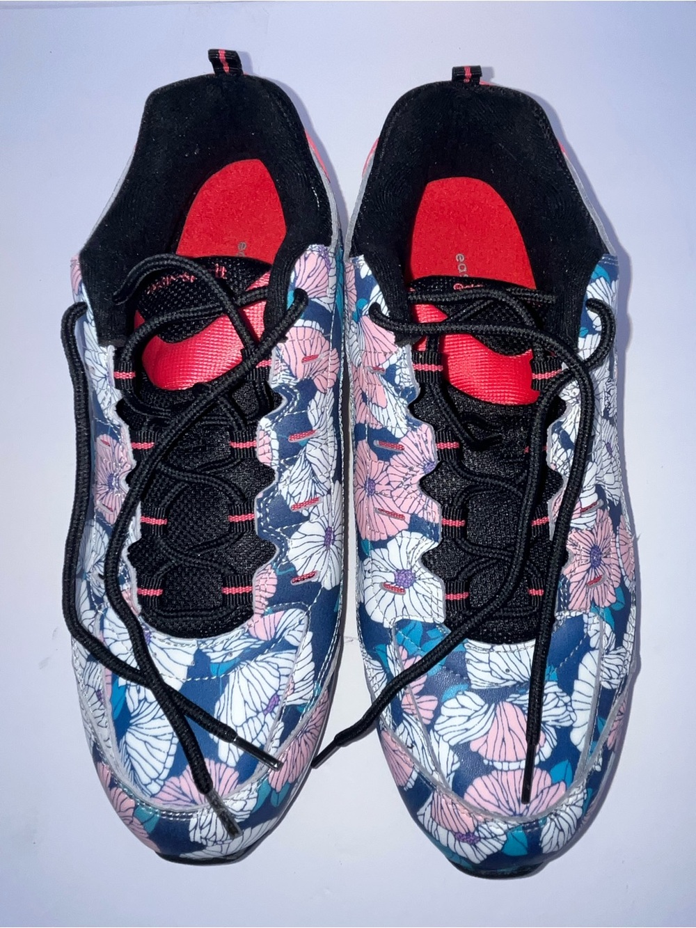 Easy Spirit Romy Women’s 12M Floral Sneakers Walking Shoes Comfort Lightweight